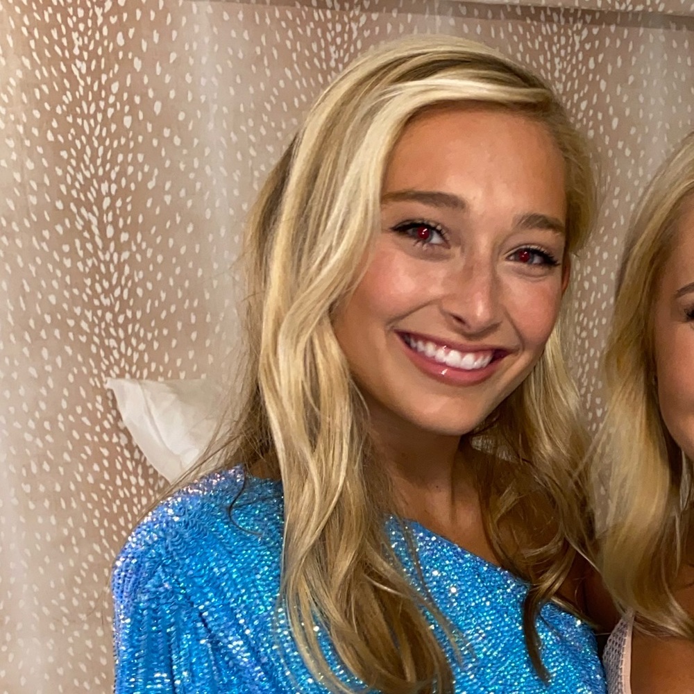 Meet your Posher, Kaitlyn